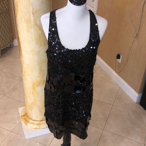 Cute and fun dress with sequins